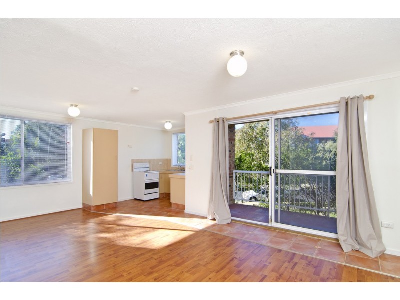 9/5 Rolan Court, Palm Beach QLD 4221