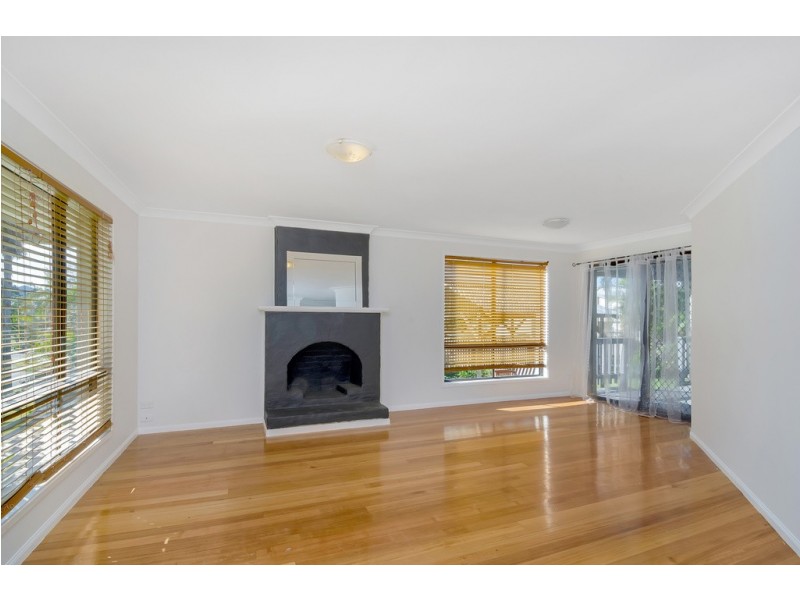 6 Sapwood Court, Elanora QLD 4221