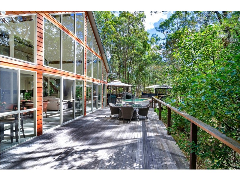 29 Calcita Avenue, Elanora QLD 4221