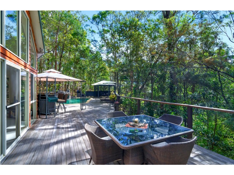 29 Calcita Avenue, Elanora QLD 4221