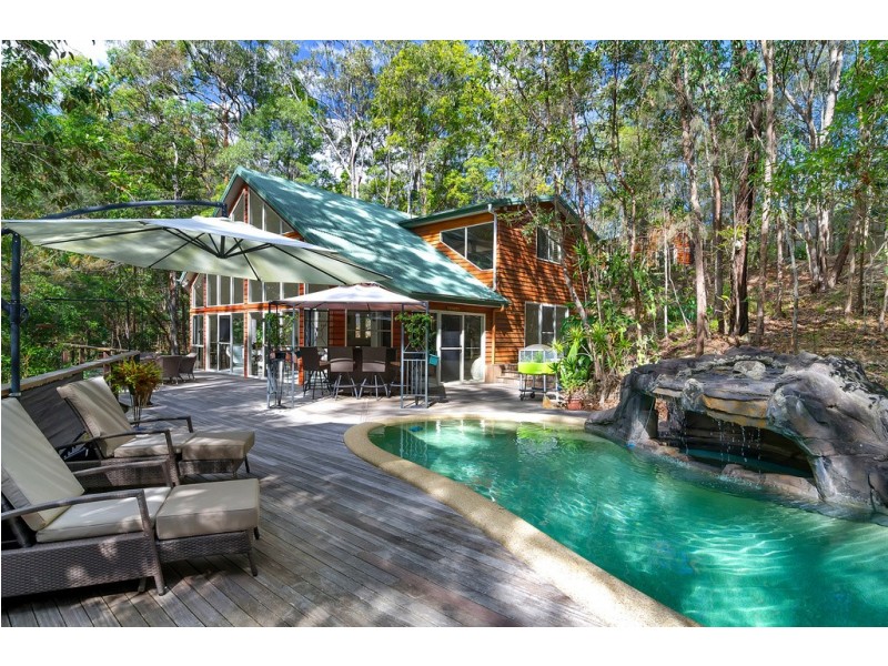 29 Calcita Avenue, Elanora QLD 4221