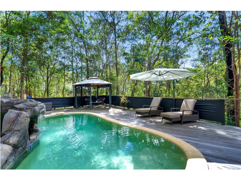 29 Calcita Avenue, Elanora QLD 4221