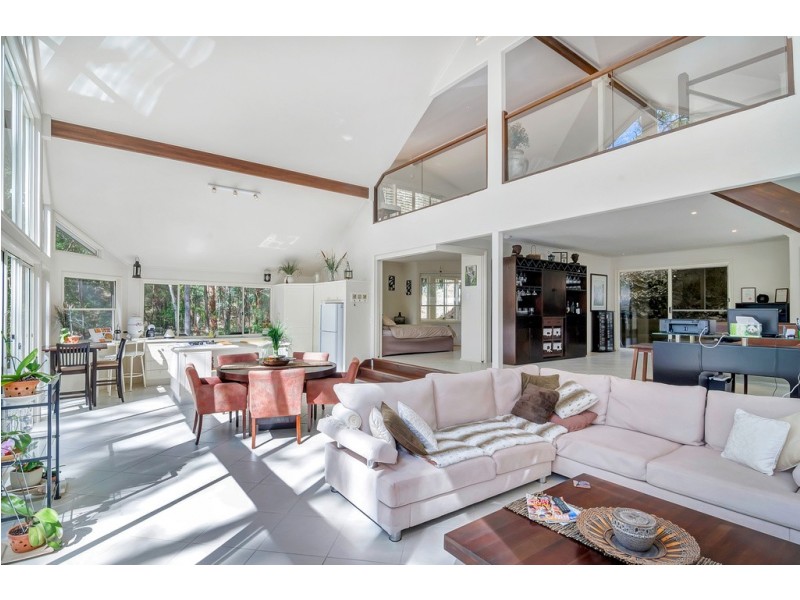 29 Calcita Avenue, Elanora QLD 4221