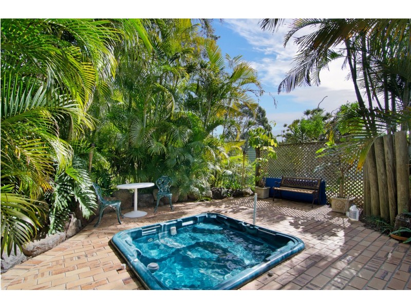 7 Daffodil Street, Tallebudgera QLD 4228