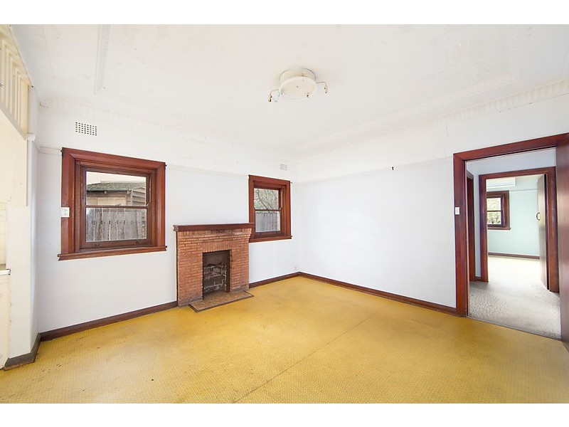 Russell Lea NSW 2046