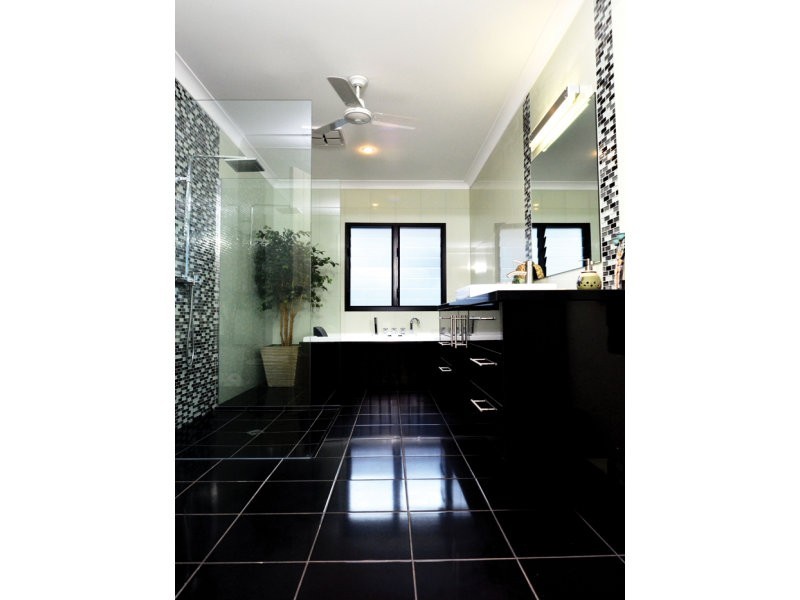 9 Bilingga Street, Lyons NT 0810