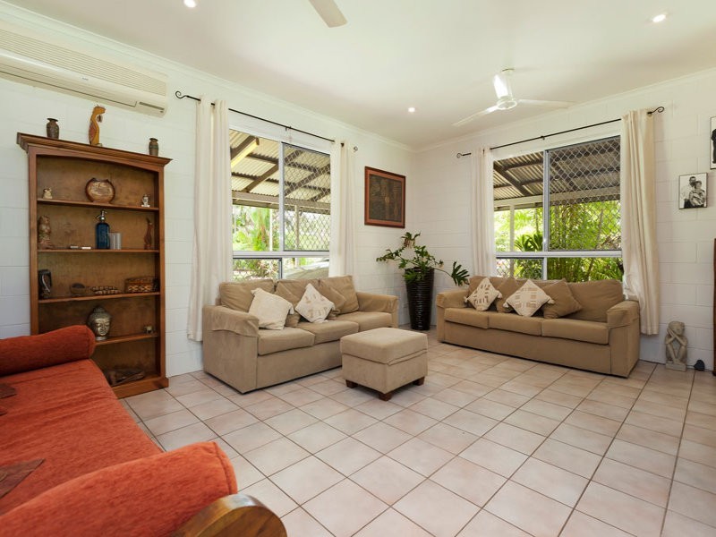 215 Woodcote Crescent, Girraween NT 0836