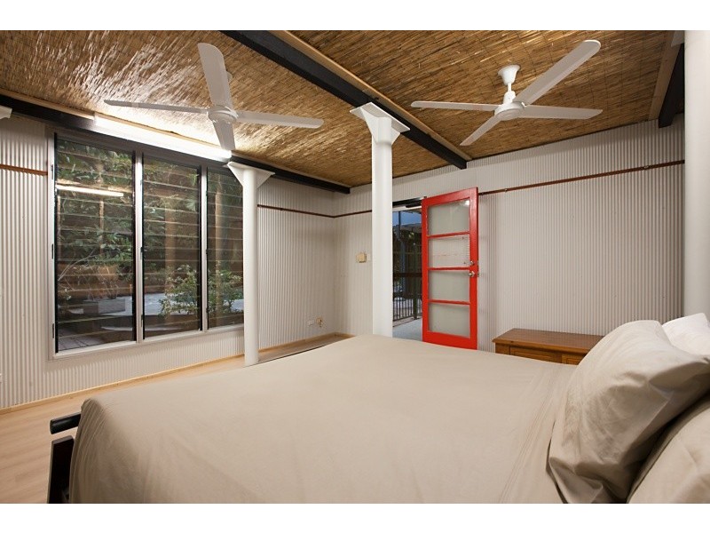 2 Lovegrove Street, Ludmilla NT 0820