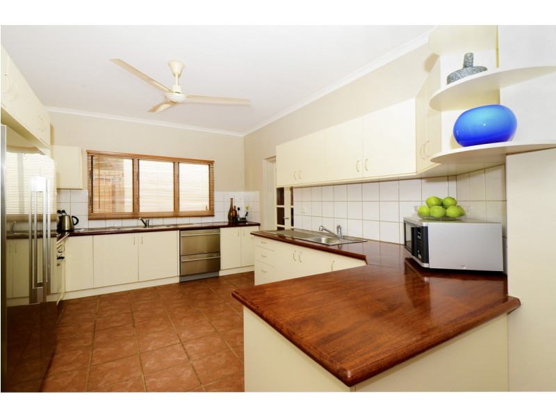 15 Hang Gong Avenue, Driver NT 0830