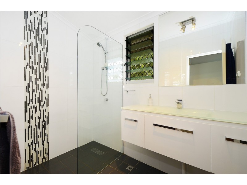 8 Abrahams Court, Malak NT 0812