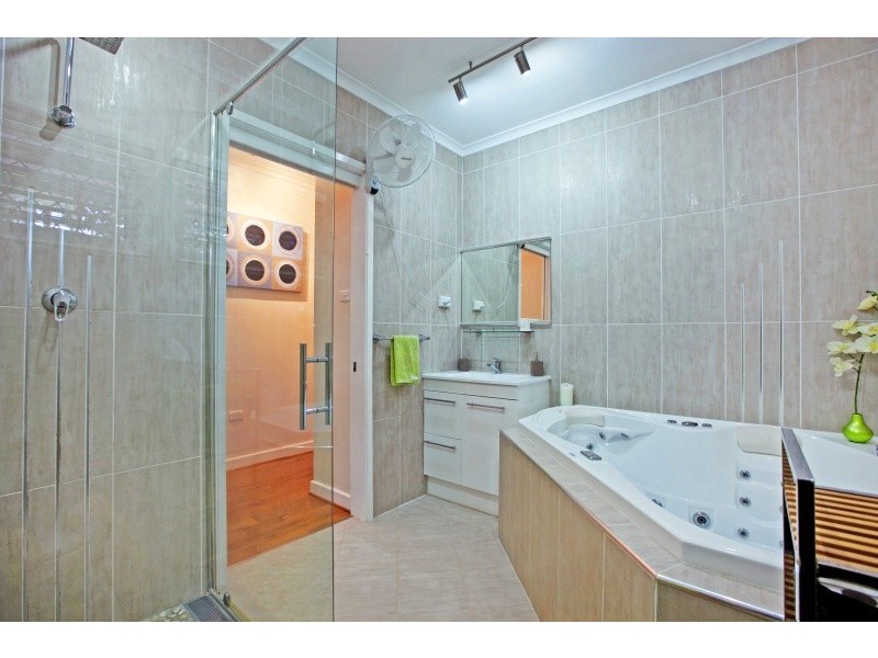 21 Copperfield Crescent, Anula NT 0812