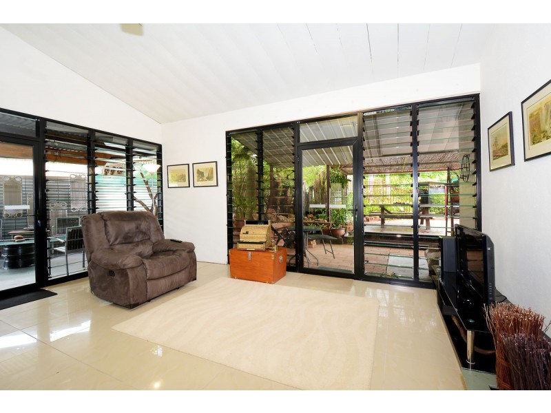 17 Coronet Crescent, Anula NT 0812