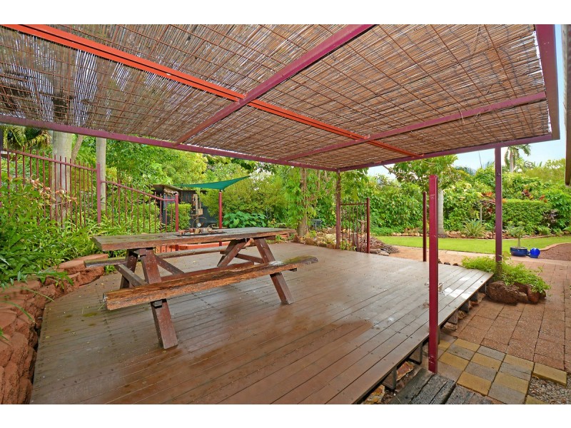 17 Coronet Crescent, Anula NT 0812