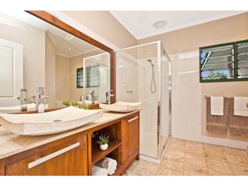 2/2 Hood Terrace, The Gardens NT 0820