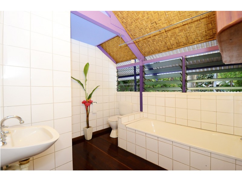 27 Martin Crescent, Coconut Grove NT 0810