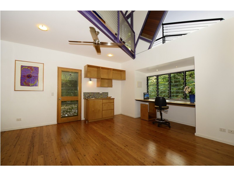 27 Martin Crescent, Coconut Grove NT 0810