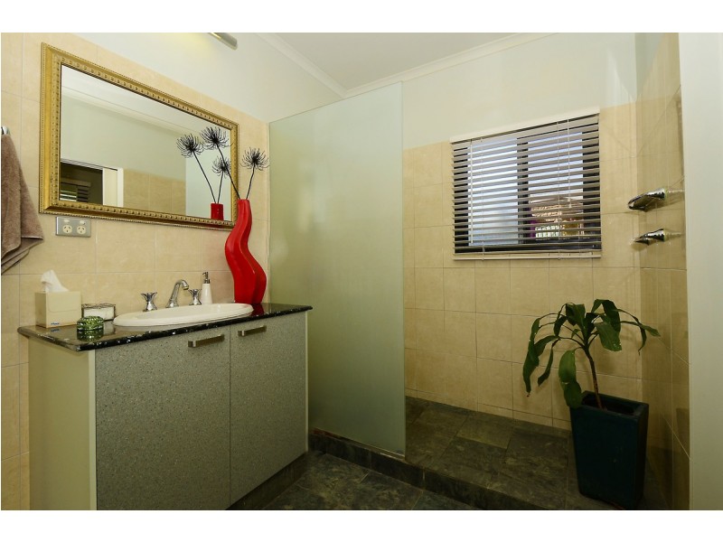 8 Sariago Court, Woolner NT 0820