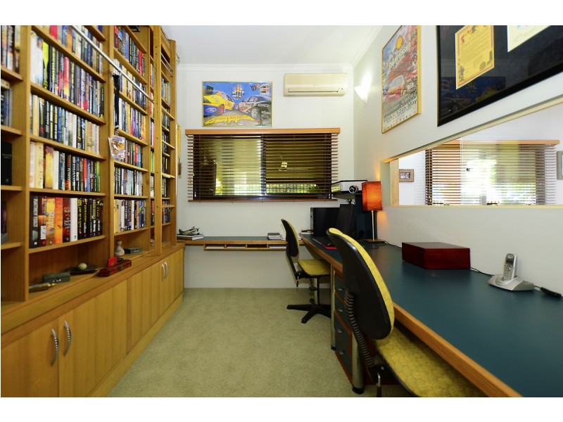 8 Sariago Court, Woolner NT 0820