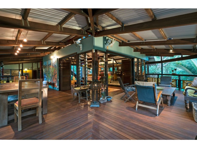 24 Martin  Crescent, Coconut Grove NT 0810