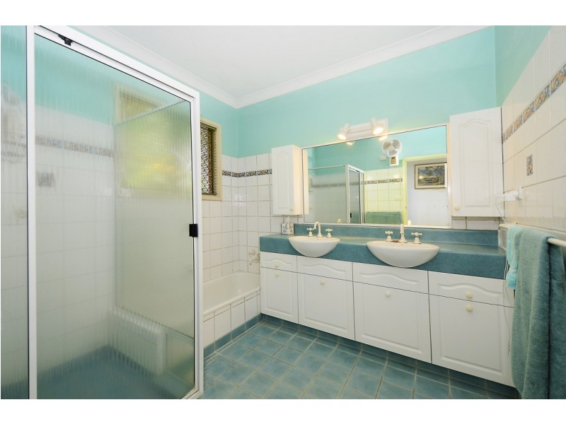 5 Floyd Court, Coconut Grove NT 0810