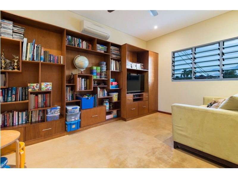 11 Castlemaine Close, Bayview NT 0820