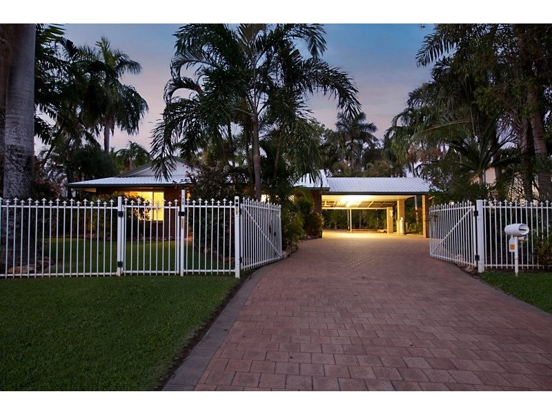 13 Hibernia Crescent, Brinkin NT 0810