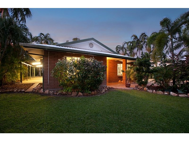 13 Hibernia Crescent, Brinkin NT 0810