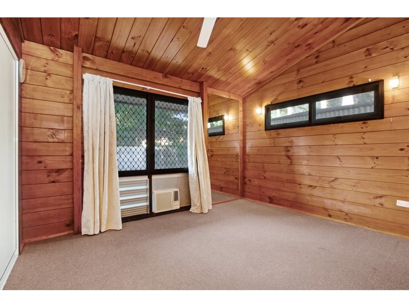 5 Peters Street, Coconut Grove NT 0810