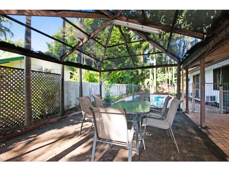 5 Peters Street, Coconut Grove NT 0810