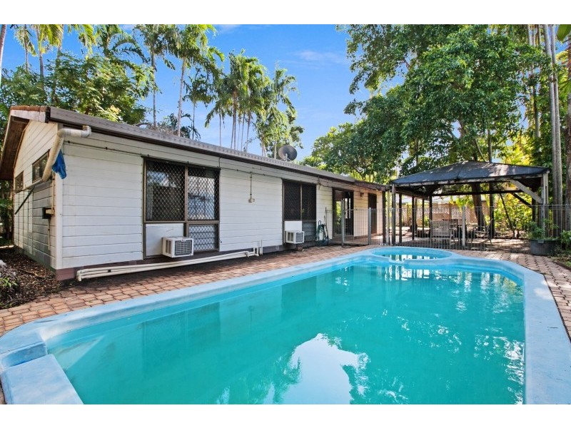 5 Peters Street, Coconut Grove NT 0810