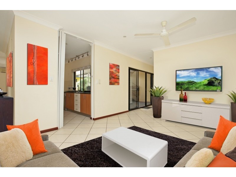 10 Villaflor Crescent, Woolner NT 0820