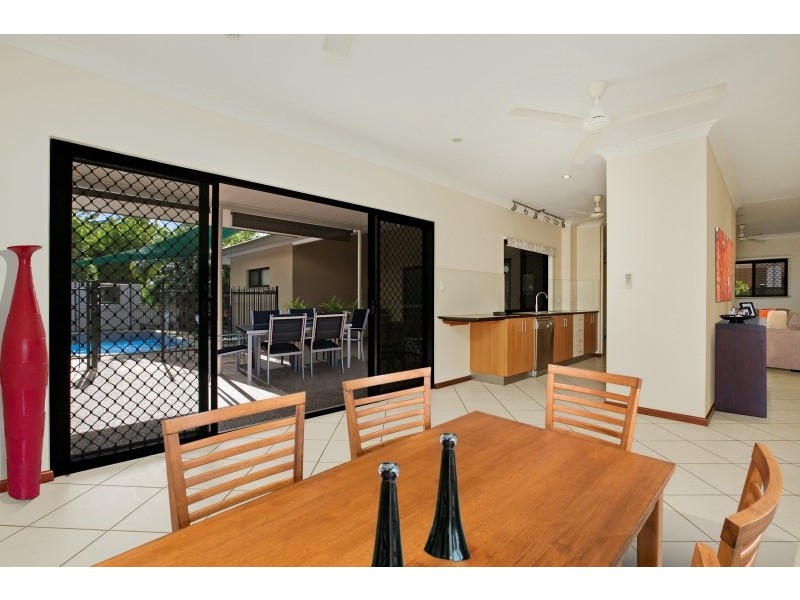 10 Villaflor Crescent, Woolner NT 0820
