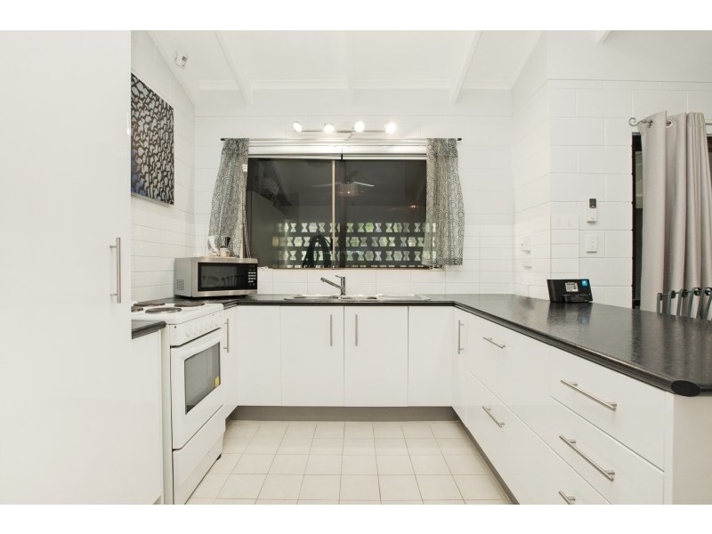 2/42 Calytrix Road, Karama NT 0812