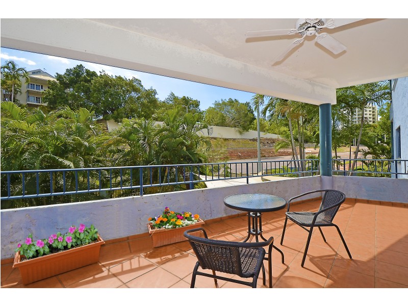 1/4 McMinn Street, Darwin NT 0800