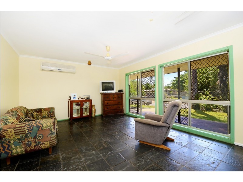 4 Strawbridge Crescent, Moulden NT 0830
