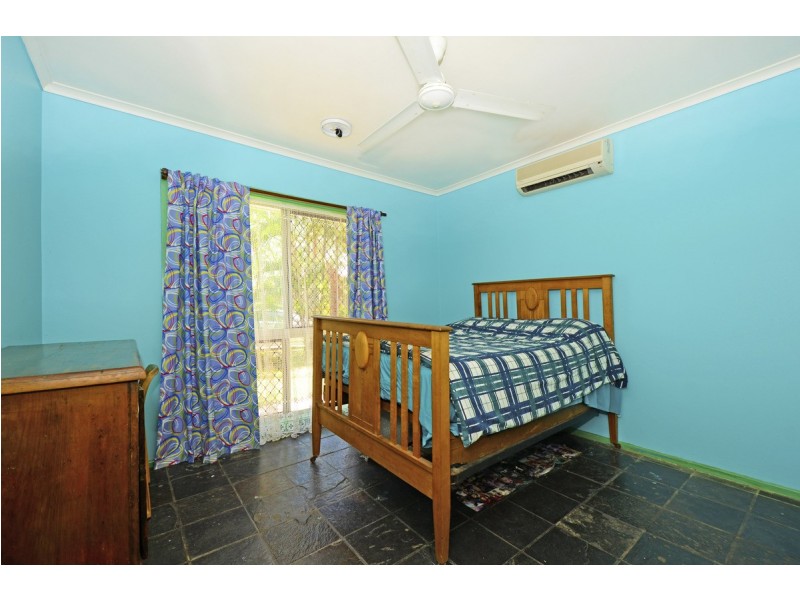 4 Strawbridge Crescent, Moulden NT 0830