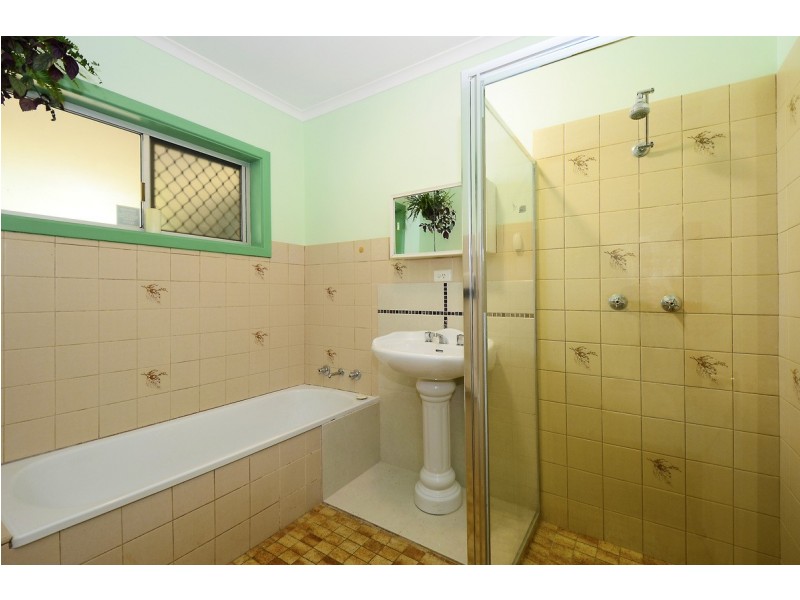 4 Strawbridge Crescent, Moulden NT 0830