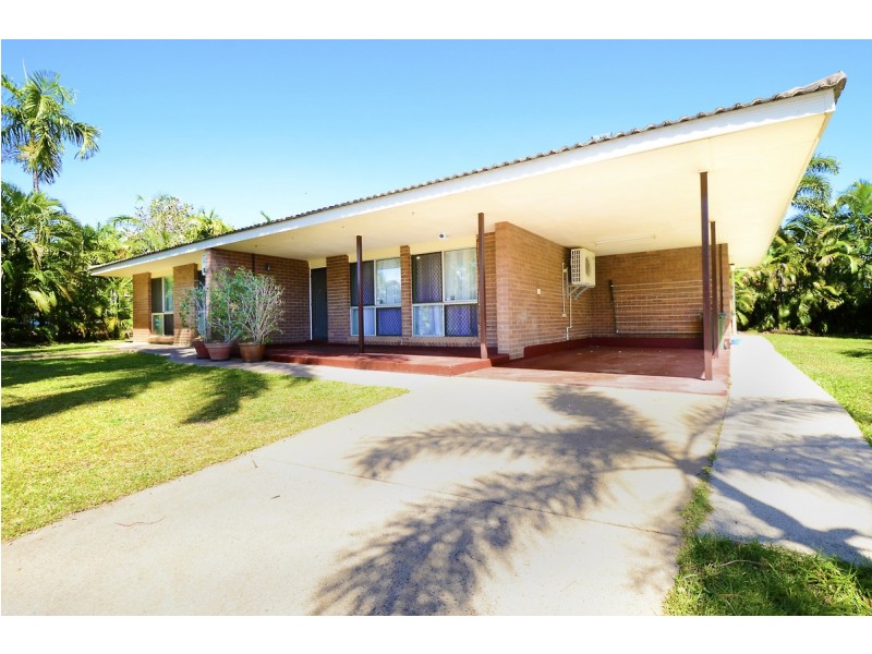 4 Strawbridge Crescent, Moulden NT 0830