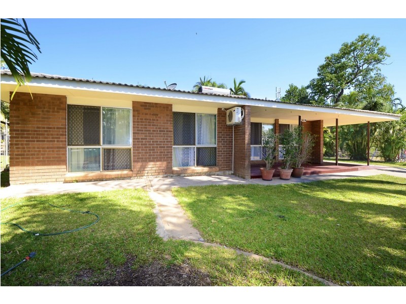 4 Strawbridge Crescent, Moulden NT 0830