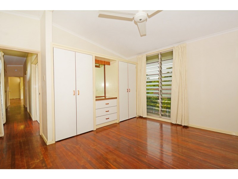 4 Matthews Road, Malak NT 0812