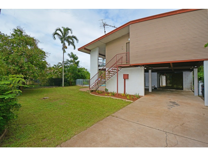 4 Matthews Road, Malak NT 0812