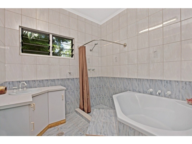 16 Hibernia Crescent, Brinkin NT 0810