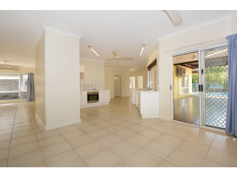 82 Woodlake Boulevard, Durack NT 0830