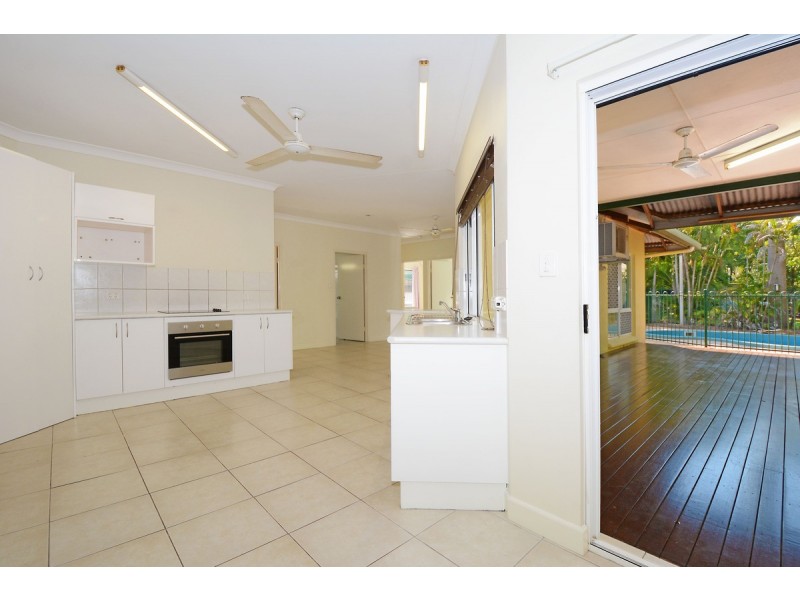 82 Woodlake Boulevard, Durack NT 0830