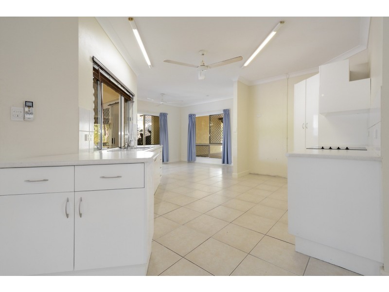 82 Woodlake Boulevard, Durack NT 0830