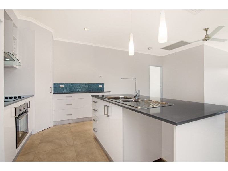 1&2/15 Tall Street, Johnston NT 0832