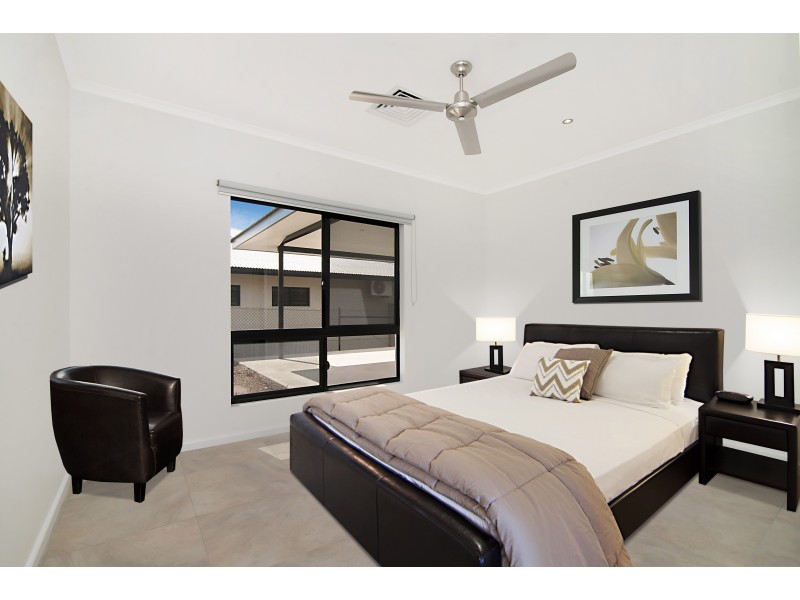 1&2/15 Tall Street, Johnston NT 0832