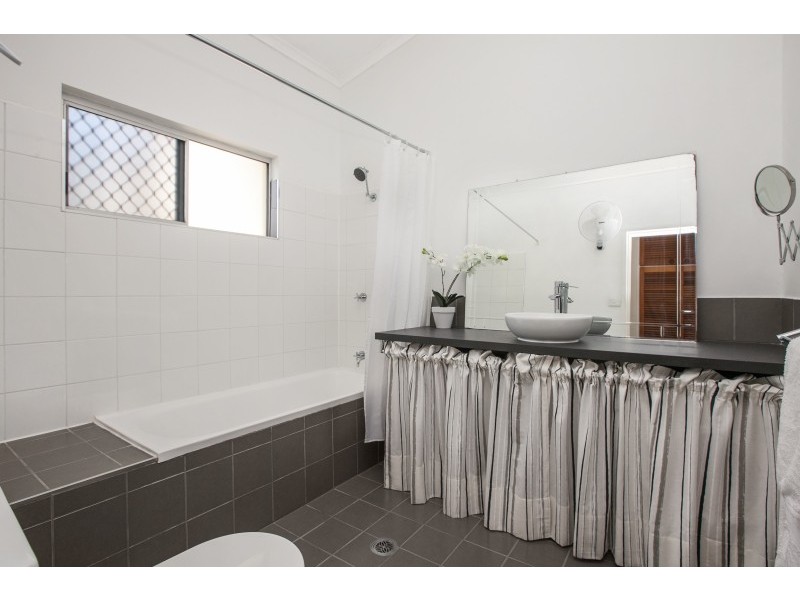 8/6 Grassland Crescent, Leanyer NT 0812