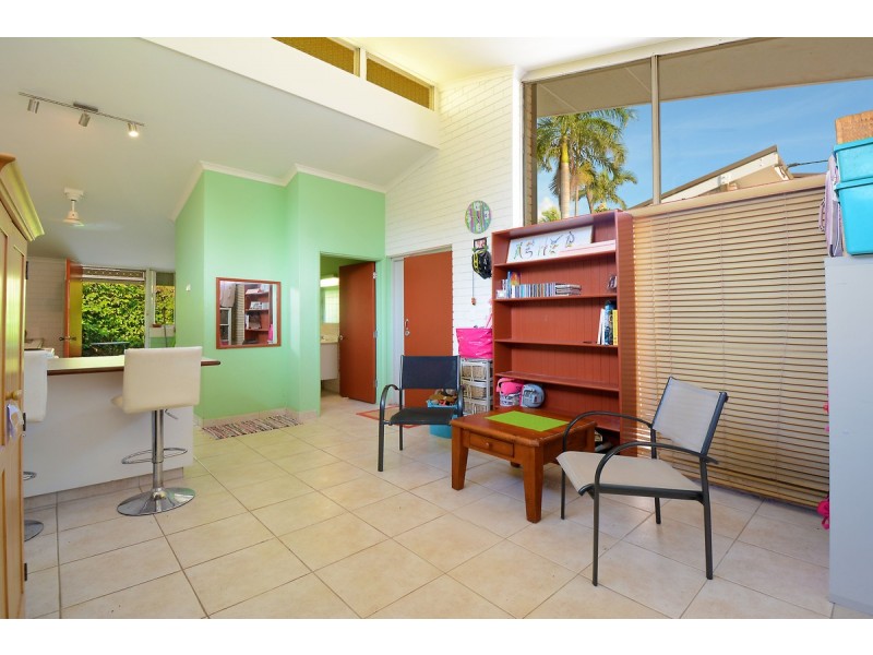 2/1 Martin Crescent, Coconut Grove NT 0810