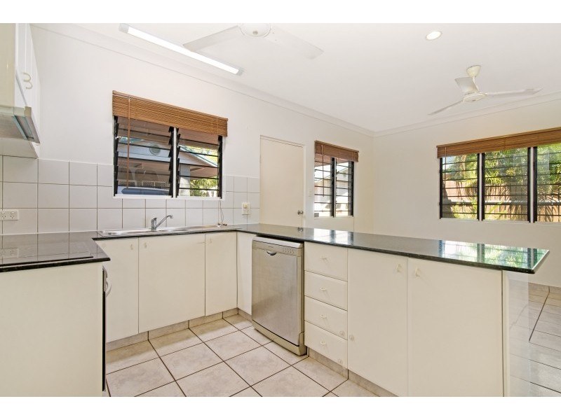2/7 Sovereign Circuit, Coconut Grove NT 0810